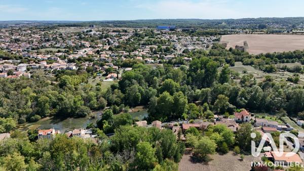 Maison à vendre 4 pièces 84 m² Ruelle-sur-Touvre