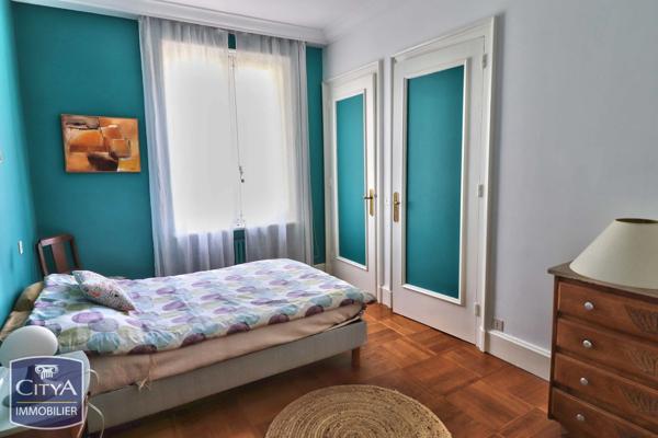 Maison à vendre 8 pièces 216.91m² Saint-Priest-en-Jarez (42270)