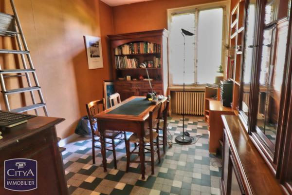 Maison à vendre 8 pièces 216.91m² Saint-Priest-en-Jarez (42270)