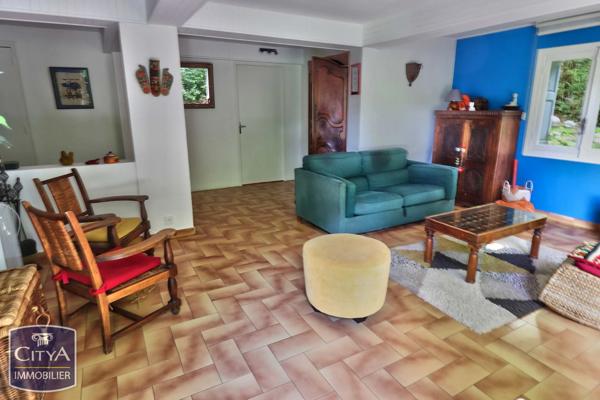 Maison à vendre 8 pièces 216.91m² Saint-Priest-en-Jarez (42270)
