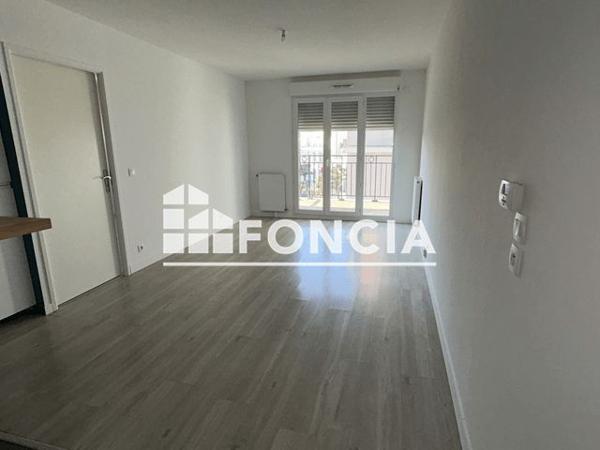 Location Appartement 2 pièces 40.7 m² - 42 Avenue Gavroche Vaureal 95490