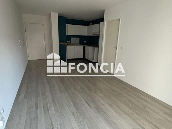 Location Appartement 2 pièces 40.7 m² - 42 Avenue Gavroche Vaureal 95490