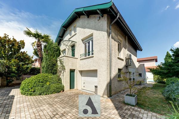 Villa 6 pièces 161 m2