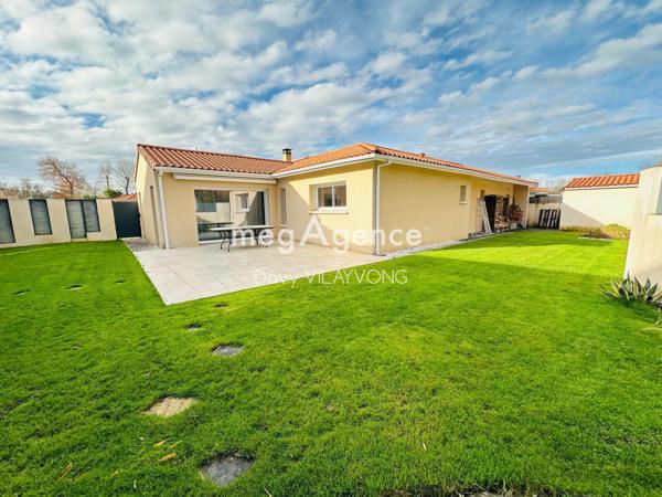 Maison à LE PUY-SAINT-BONNET, 49300 - 6 pièces 148m²