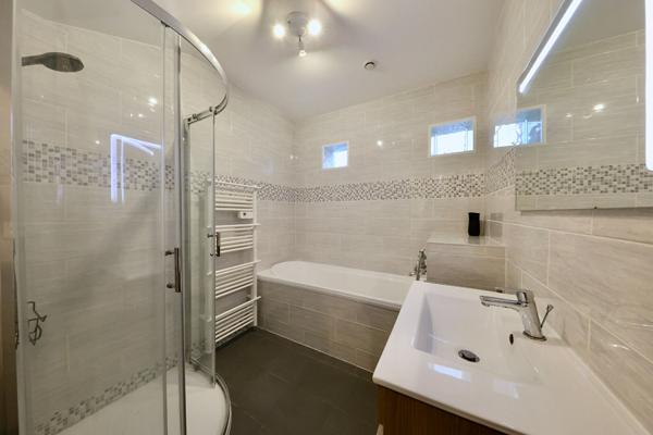 Maison 9 pièces 194.06 m2