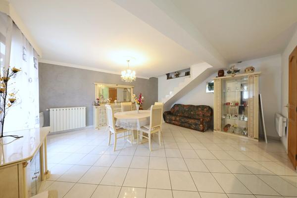 Maison 9 pièces 194.06 m2