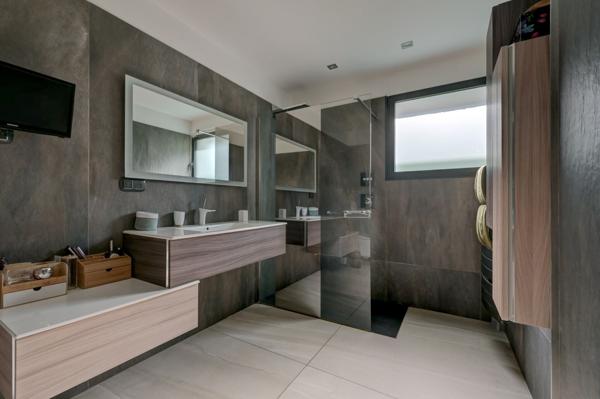 Vente Villa de luxe La Garde 7 Pièces 166 m²