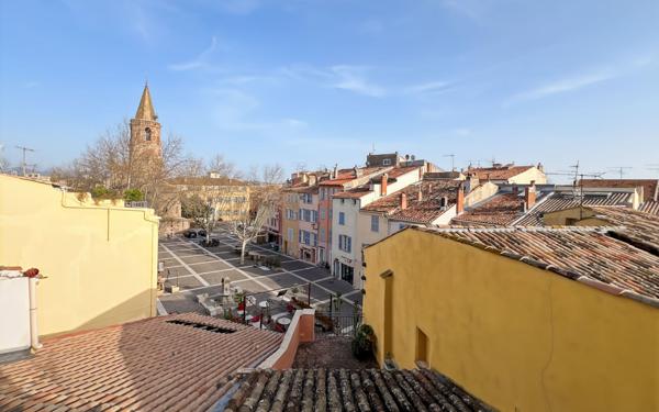 Appartement à vendre    3 pièces • 47,69 m2 Fréjus