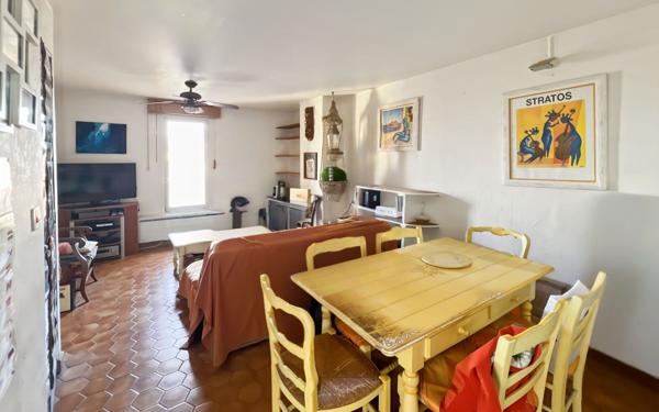 Appartement à vendre    3 pièces • 47,69 m2 Fréjus