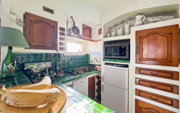 Appartement à vendre    3 pièces • 47,69 m2 Fréjus