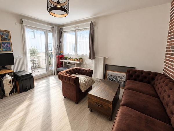 Appartement Cergy 2 pièce(s) 45 m2 179 900 € **  - Référence  5281