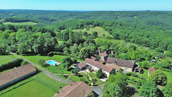 Propriété les Eyzies De Tayac Sireuil 297 m2