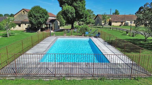 Propriété les Eyzies De Tayac Sireuil 297 m2