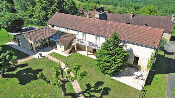 Propriété les Eyzies De Tayac Sireuil 297 m2