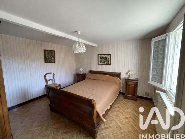 Maison à vendre 5 pièces 79 m² Charmes-sur-Rhône