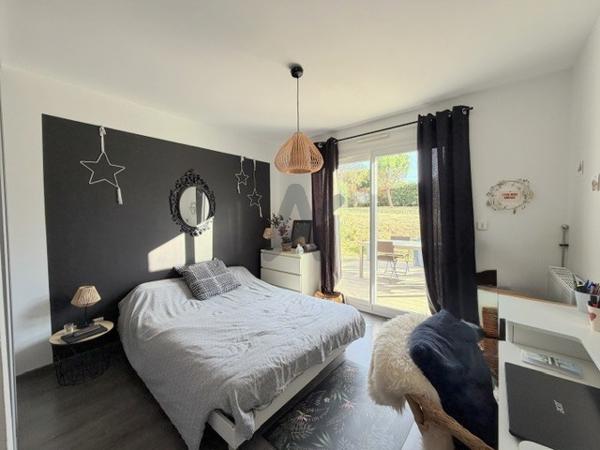 LA TOUR DE SALVAGNY - Maison 122 m2 - 4 chambres - Terrain 860 m2 avec piscine