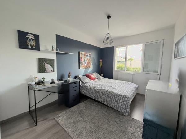 LA TOUR DE SALVAGNY - Maison 122 m2 - 4 chambres - Terrain 860 m2 avec piscine
