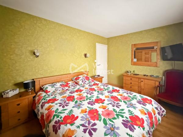 MAISON INDIVIDUELLE – 5 CHAMBRES – TERRASSE PLEIN SUD – DÉPENDANCE HABITABLE – RETHEL
