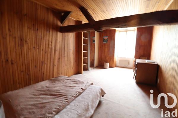 Maison 5 pièces de 110 m² à Le Fouilloux (17270)