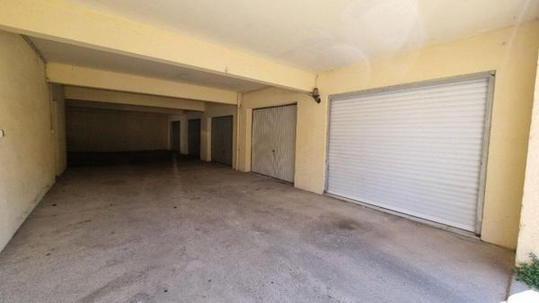 Vente / Box à Agde (34300)