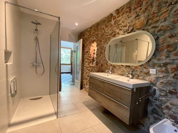 Vente Maison de luxe Sète 6 Pièces 202 m²