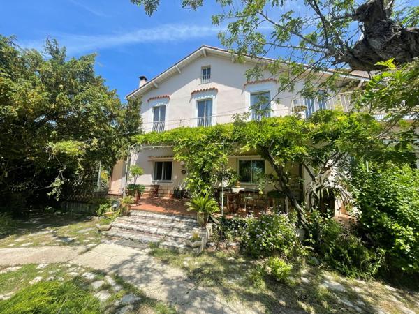 Vente Maison de luxe Sète 6 Pièces 202 m²