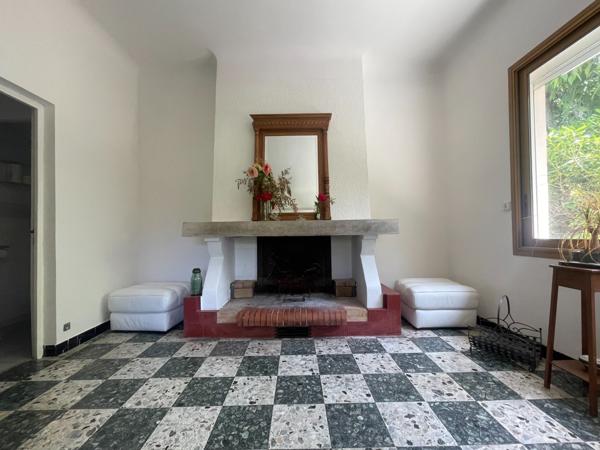 Vente Maison de luxe Sète 6 Pièces 202 m²