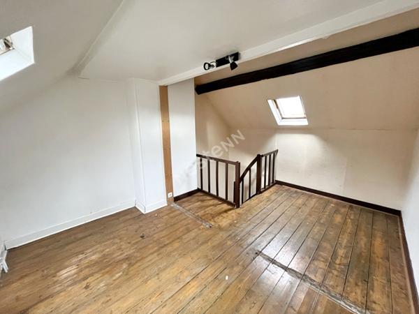 Située quartier Saint Honoré : Maison comprenant deux chambres et une courette ! Maison Amiens 3 pièce(s) , 55 m2.