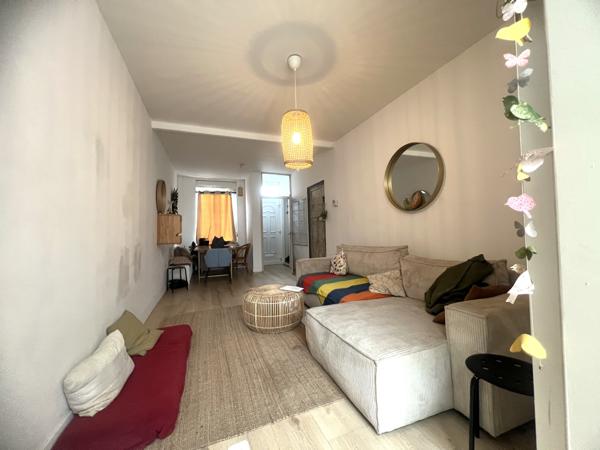Maison
         5 pièces
        - 95 m² Exclusivité 220 000 € *