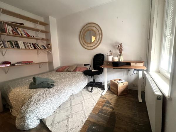 Maison
         5 pièces
        - 95 m² Exclusivité 220 000 € *