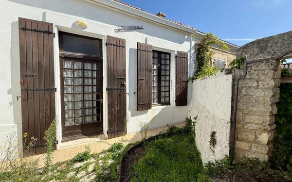 Maison à vendre    6 pièces •  Saint-Pierre-d'Oléron