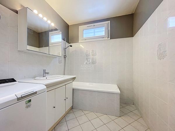 Appartement T1 - Secteur Chatou Hauts 159 000 € **  - Référence  V30010274