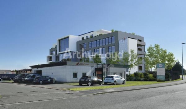 Bureaux à vendre ou à louer à Ronchin avec parkings et terrasses
