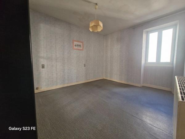 Appartement à vendre 4 pièces ()