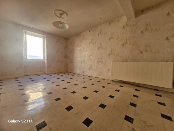 Appartement à vendre 4 pièces ()