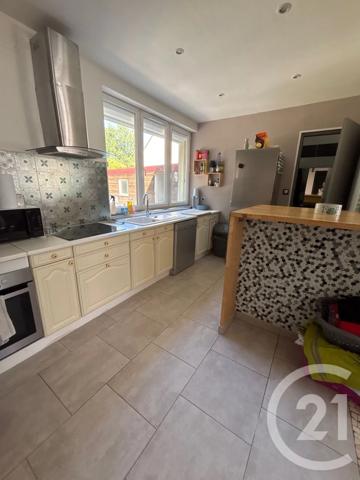 Maison à vendre  6 pièces - 100 m 2   ST QUENTIN  - 02