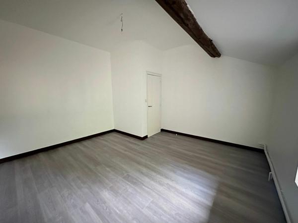 Maison à louer  8 pièces •  Saint-Priest-Taurion