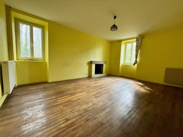 Maison à louer  8 pièces •  Saint-Priest-Taurion