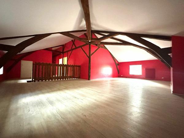 Maison à louer  8 pièces •  Saint-Priest-Taurion