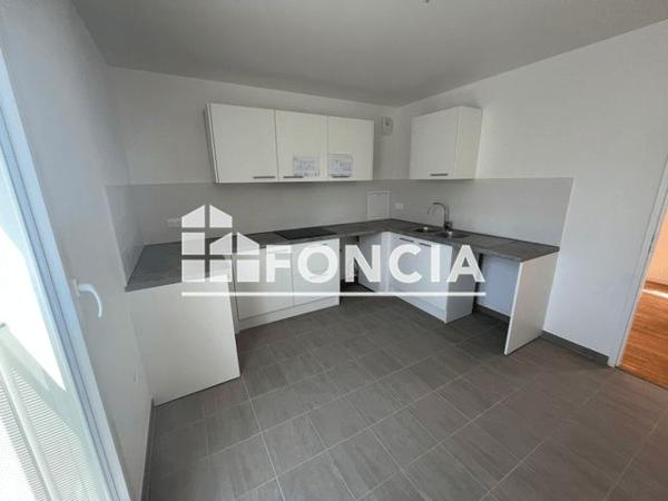 Location Appartement 4 pièces 92.2 m² - 201 RUE DE LA POULE ROUSSE Evry 91000