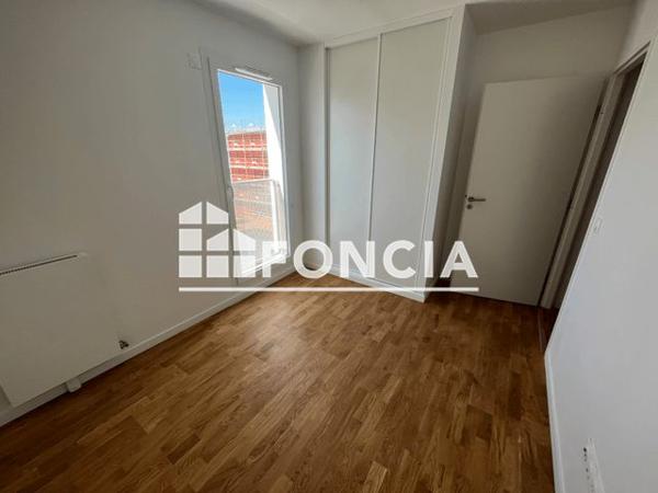 Location Appartement 4 pièces 92.2 m² - 201 RUE DE LA POULE ROUSSE Evry 91000