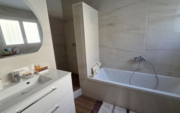 Maison à vendre    4 pièces • 155 m2 Saint-Mandrier-sur-Mer