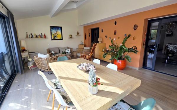 Maison à vendre    4 pièces • 155 m2 Saint-Mandrier-sur-Mer