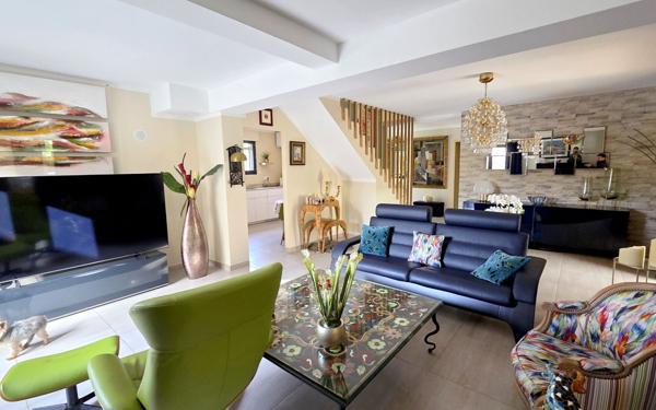 Maison à vendre    4 pièces • 155 m2 Saint-Mandrier-sur-Mer