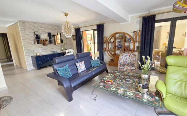 Maison à vendre    4 pièces • 155 m2 Saint-Mandrier-sur-Mer