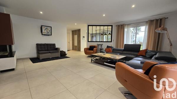 Maison à vendre 10 pièces 249 m² Aiffres