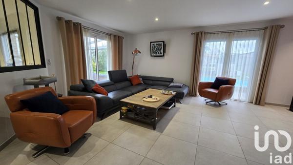 Maison à vendre 10 pièces 249 m² Aiffres