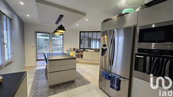 Maison à vendre 10 pièces 249 m² Aiffres