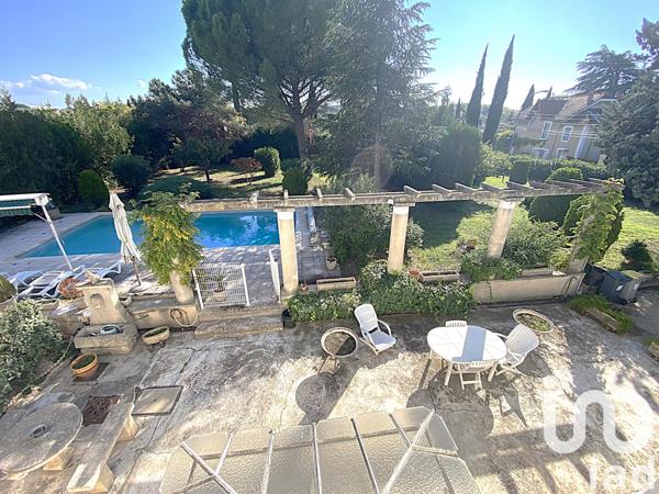Maison à vendre 8 pièces 212 m² Carpentras