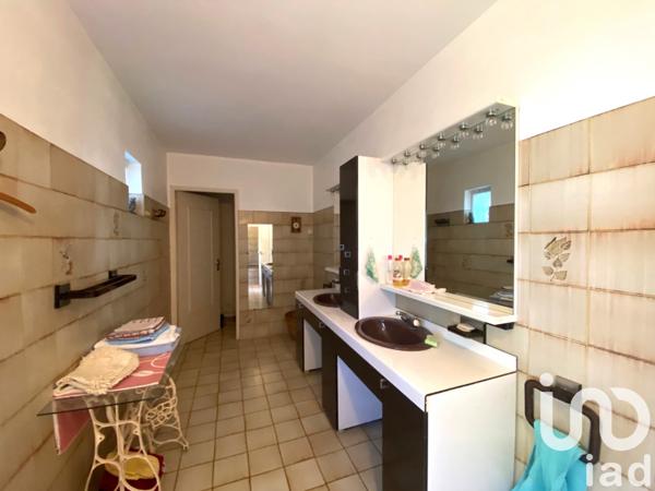 Maison à vendre 8 pièces 212 m² Carpentras